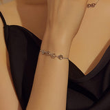 Pulsera ajustable de plata de ley con huella de pata de perro