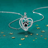 Collar de Pata Amorosa en Plata con Zirconia